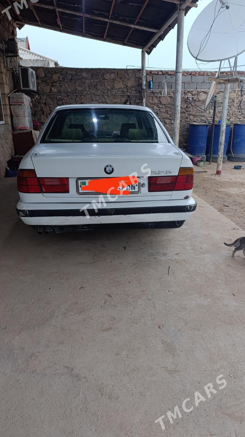 BMW 520 1995 - 18 000 TMT - Jebel - img 4