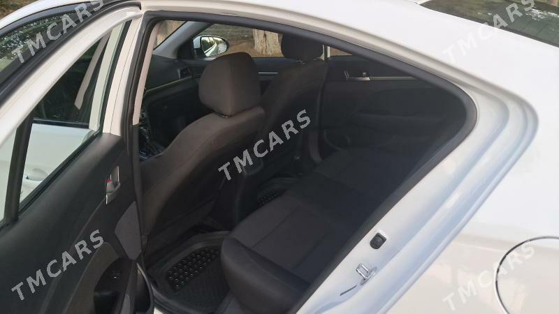 Hyundai Elantra 2020 - 210 000 TMT - Мары - img 3