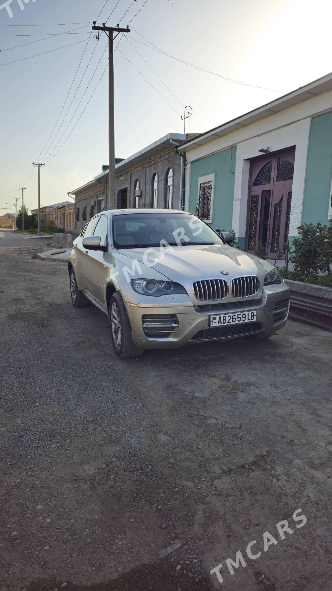 BMW X6 2010 - 350 000 TMT - Türkmenabat - img 4