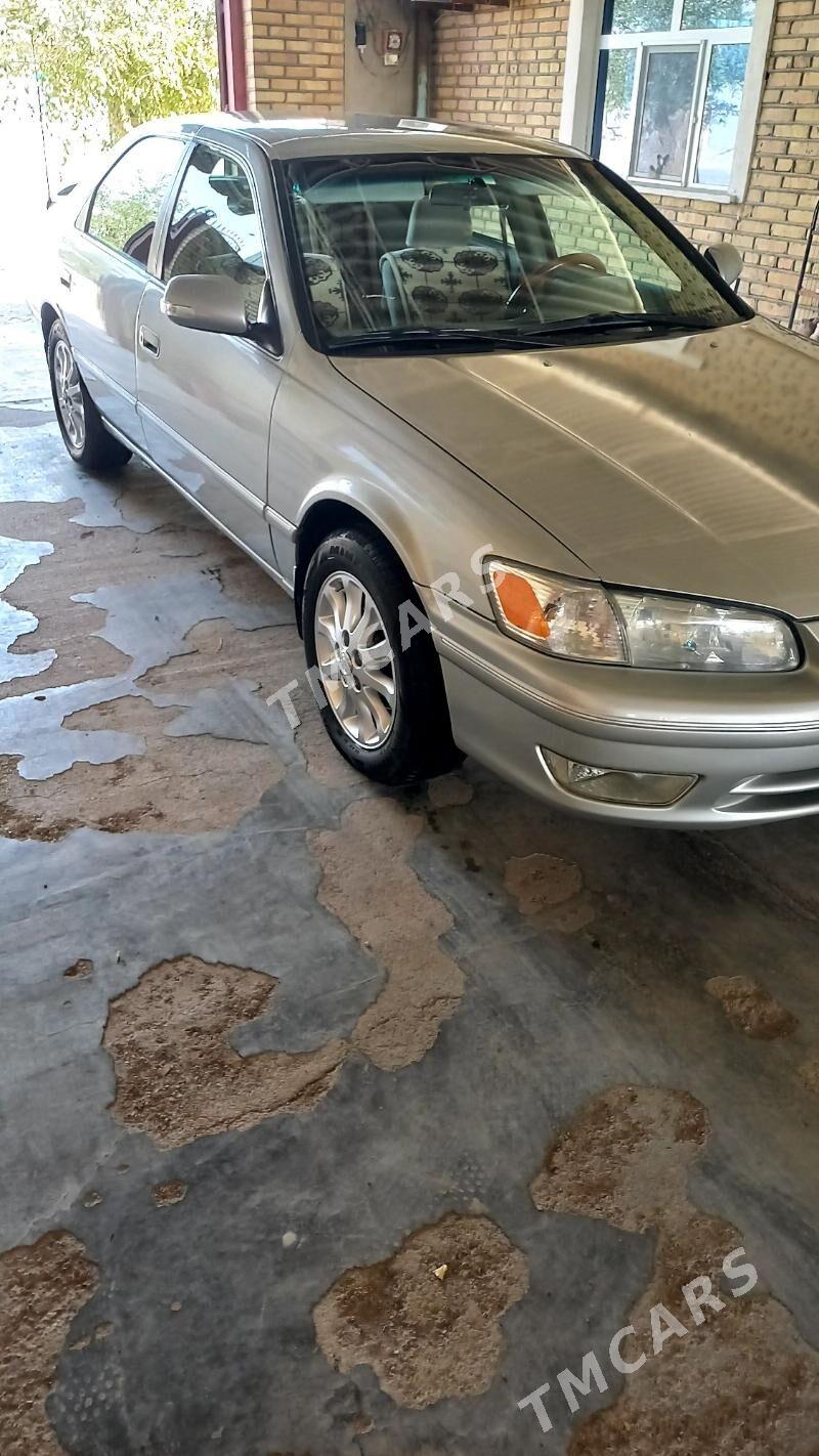 Toyota Camry 2001 - 170 000 TMT - Kaka - img 3