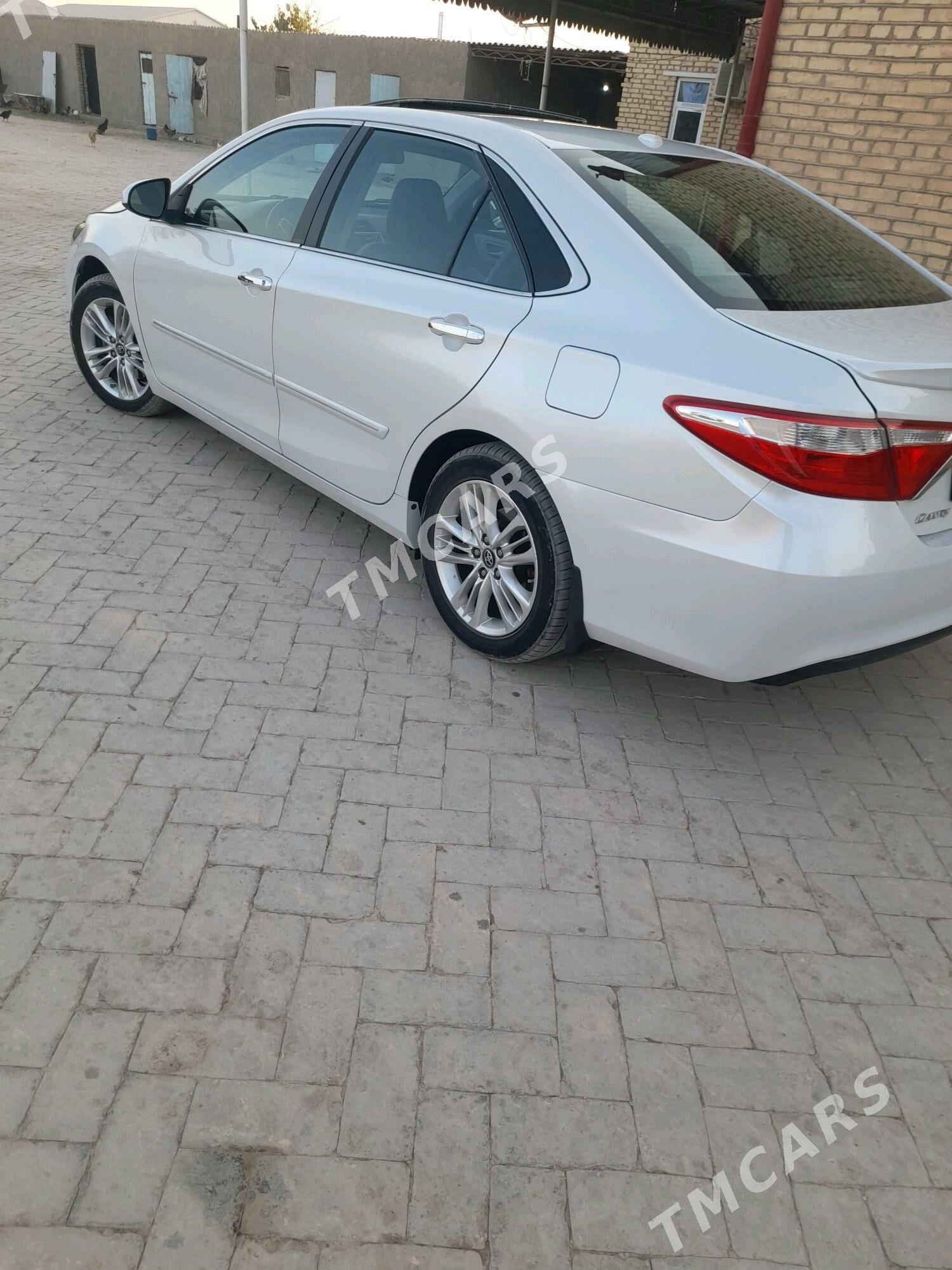 Toyota Camry 2017 - 250 000 TMT - Байрамали - img 4