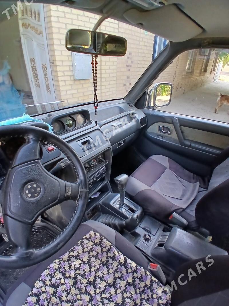 Mitsubishi Pajero 1994 - 70 000 TMT - Дянев - img 6