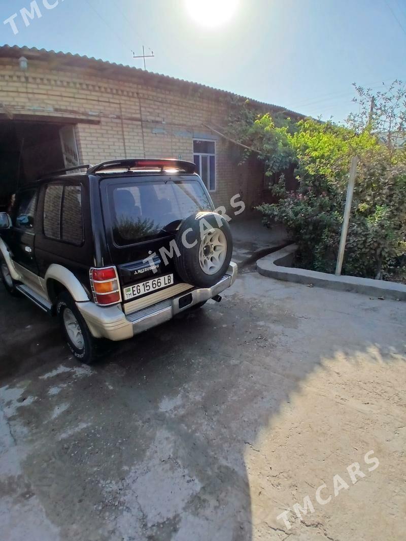 Mitsubishi Pajero 1994 - 70 000 TMT - Дянев - img 3