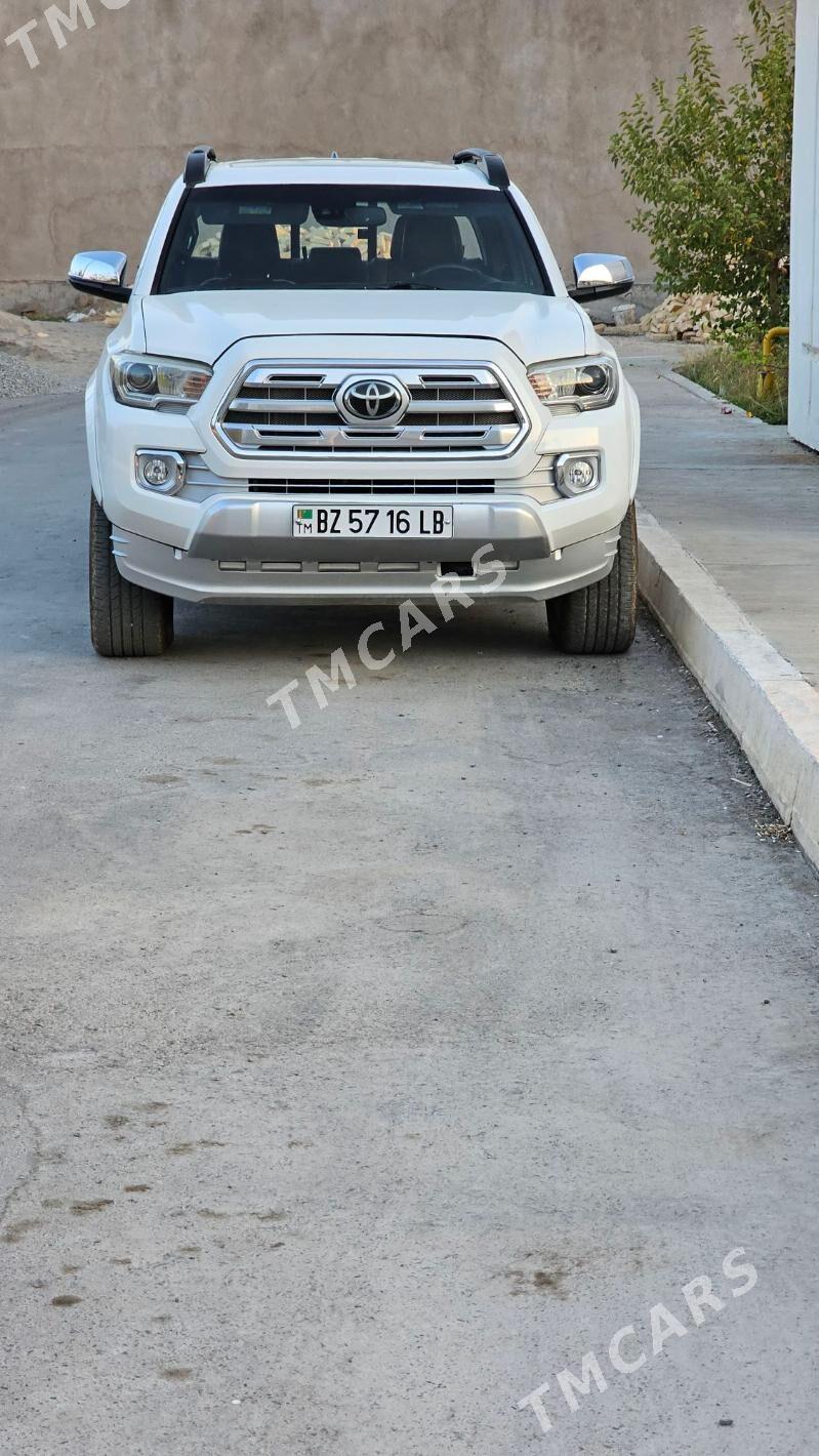 Toyota Tacoma 2019 - 500 000 TMT - Туркменабат - img 4