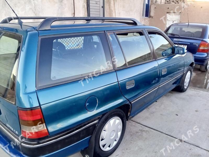 Opel Astra 1993 - 36 000 TMT - Дашогуз - img 4