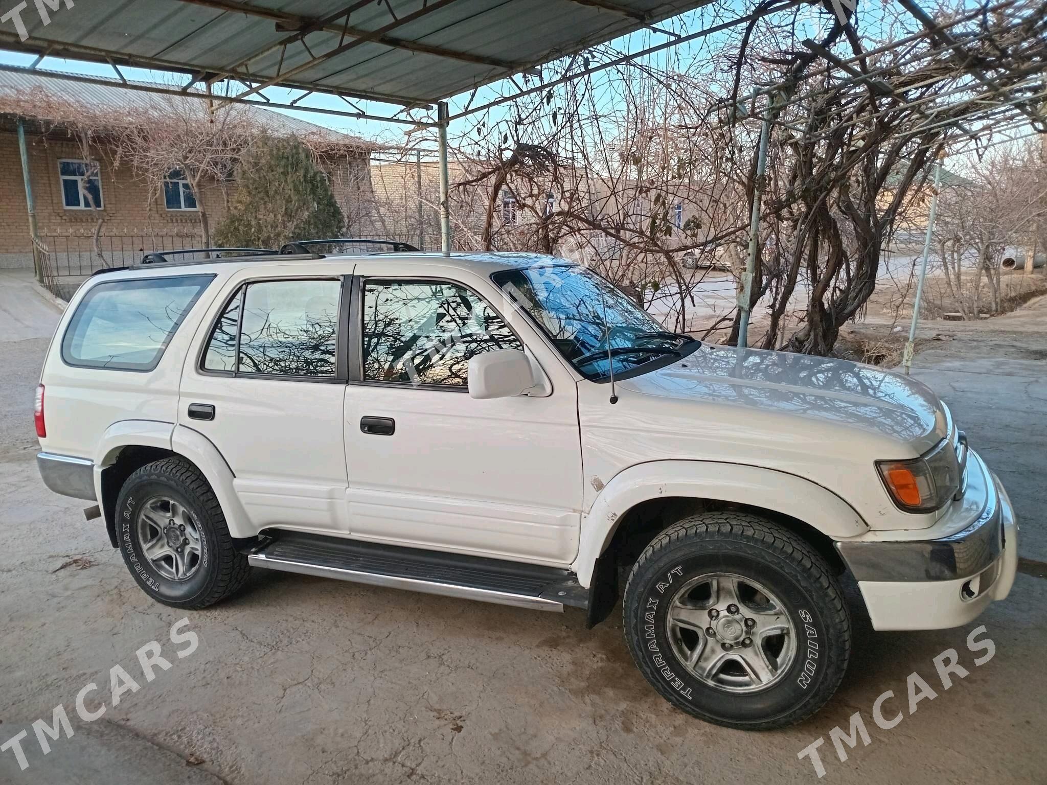 Toyota 4Runner 2000 - 150 000 TMT - Фарап - img 3