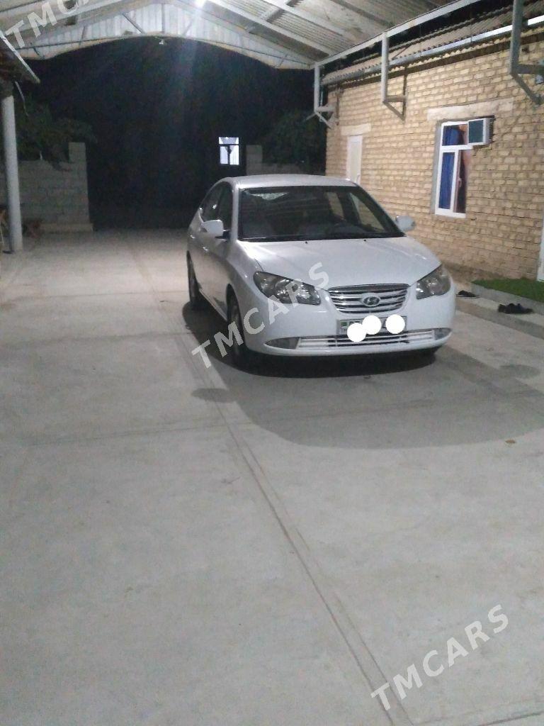 Hyundai Elantra 2010 - 120 000 TMT - Babadaýhan - img 3