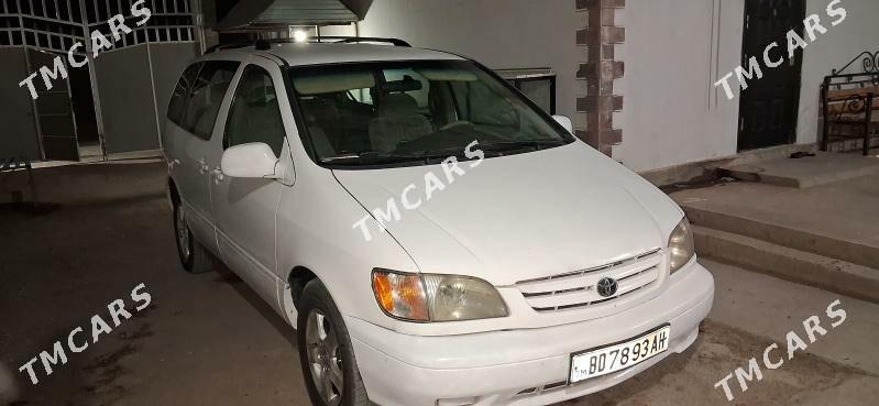 Toyota Sienna 2002 - 150 000 TMT - Арзув - img 3