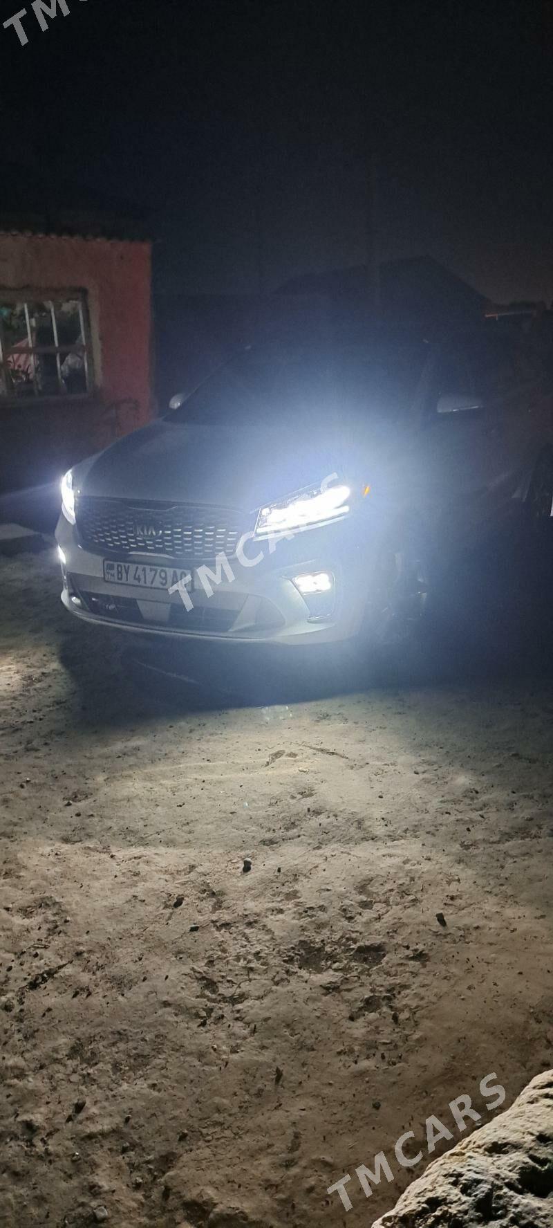 Kia Sorento 2019 - 380 000 TMT - Ашхабад - img 2