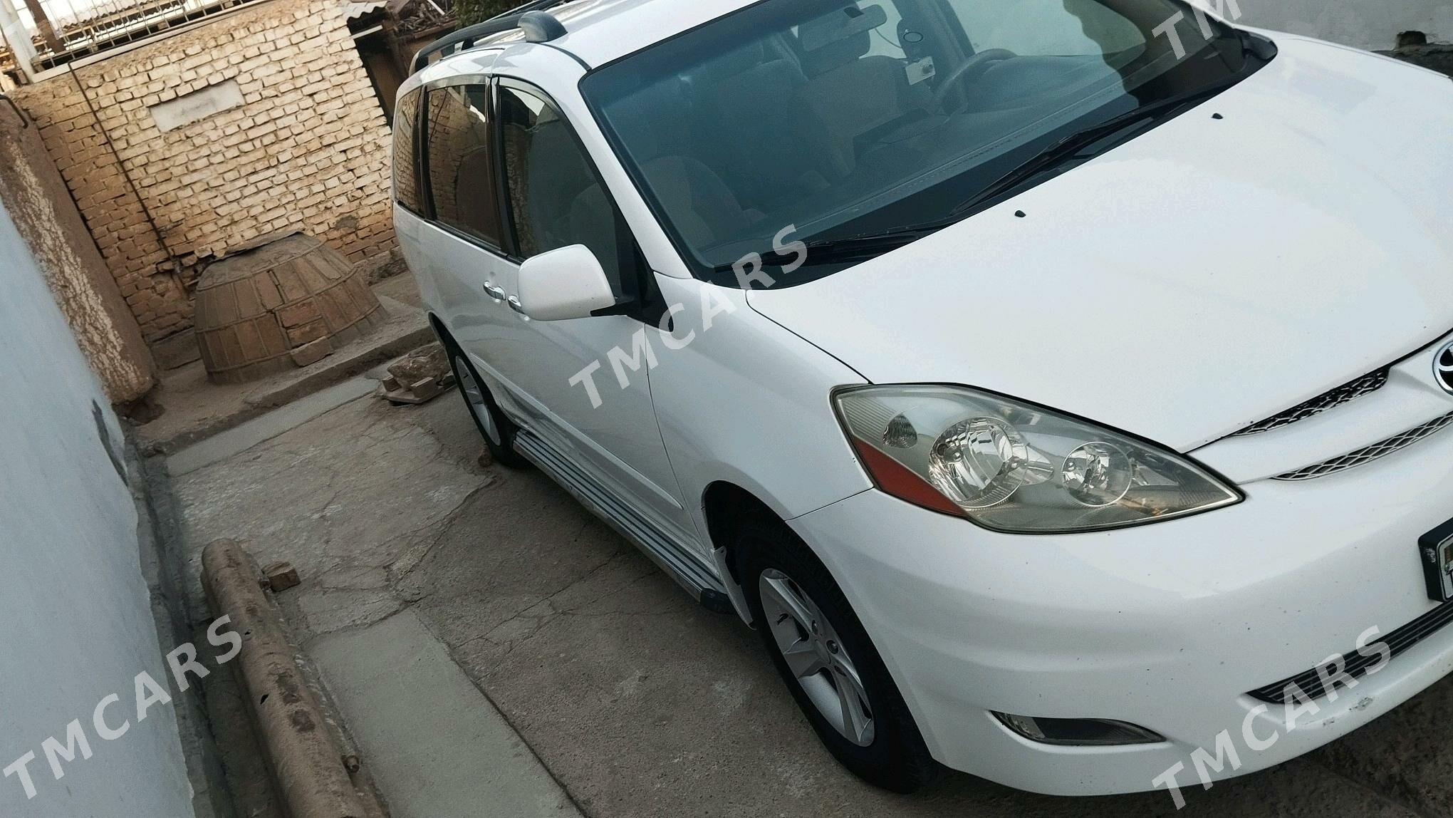 Toyota Sienna 2008 - 220 000 TMT - Tejen - img 8