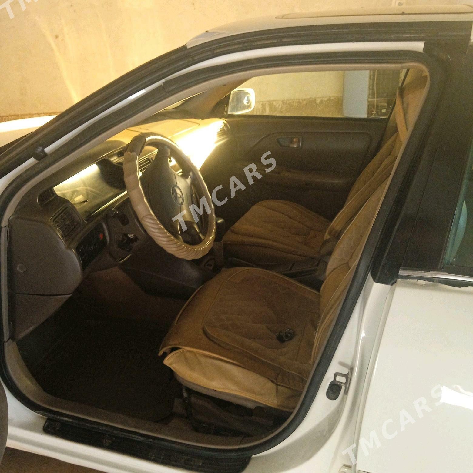 Toyota Camry 1998 - 160 000 TMT - Дянев - img 2