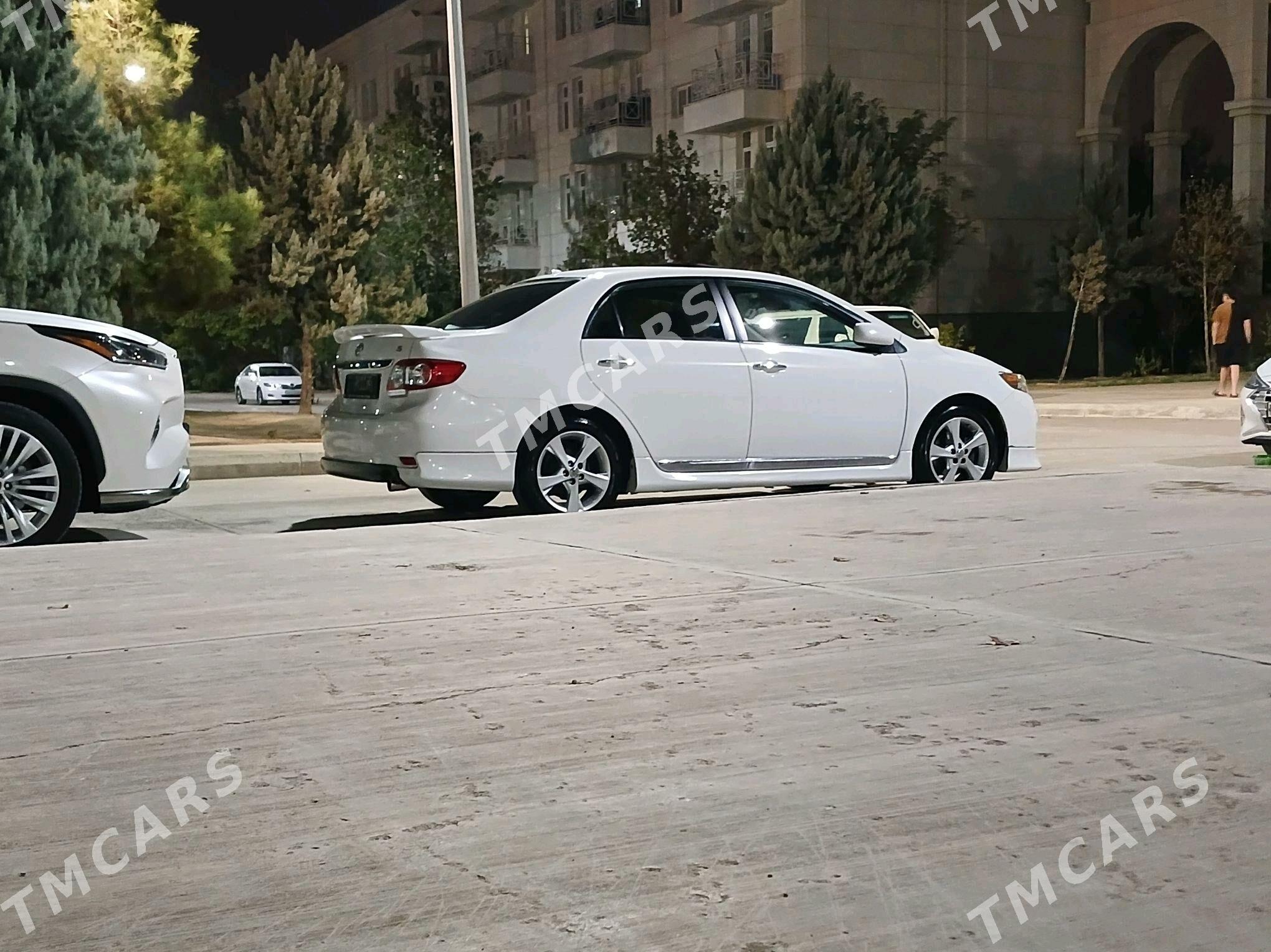Toyota Corolla 2011 - 190 000 TMT - Aşgabat - img 2