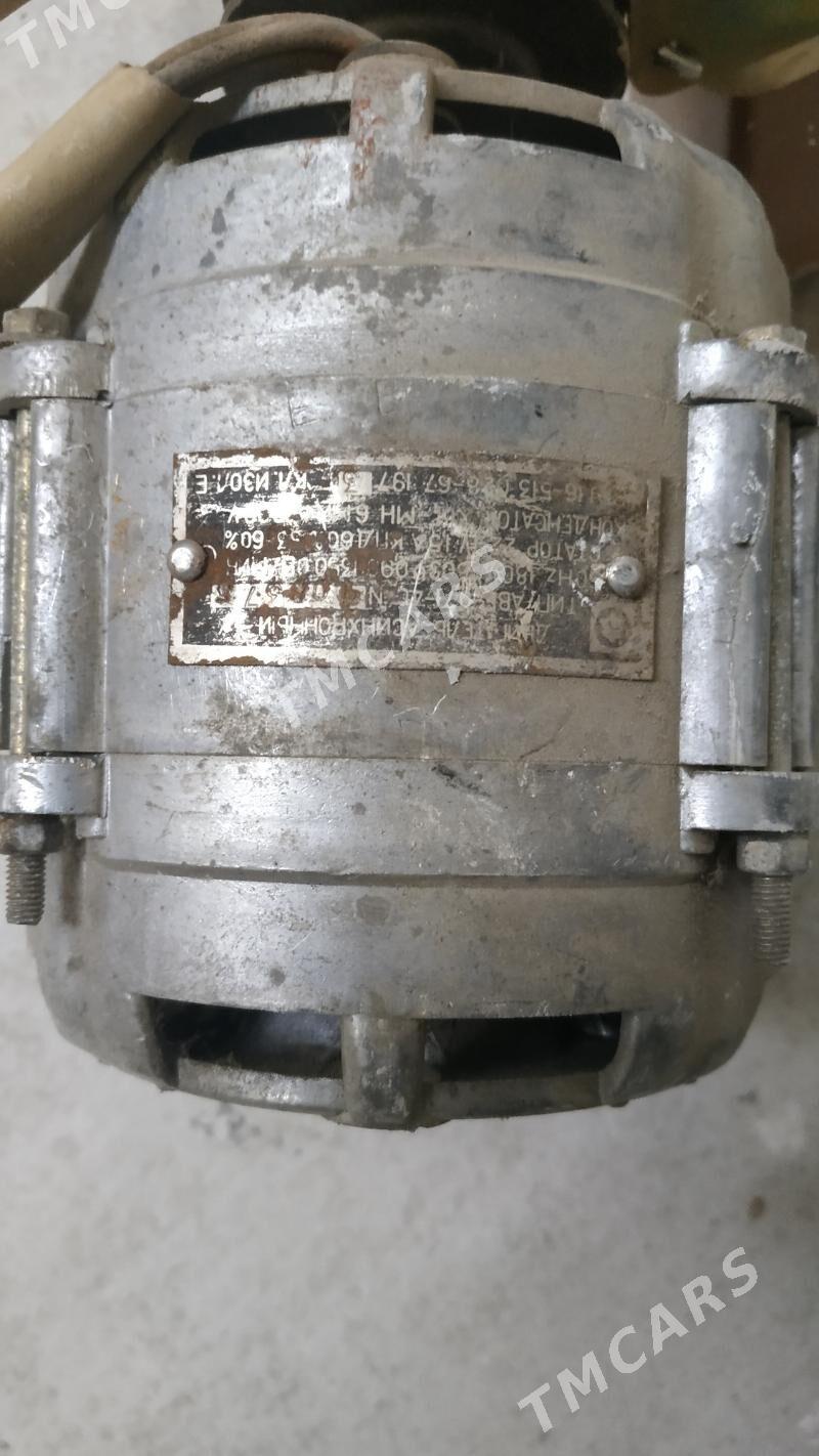 kir maş sibir 2 moror 1200 - Aşgabat - img 6