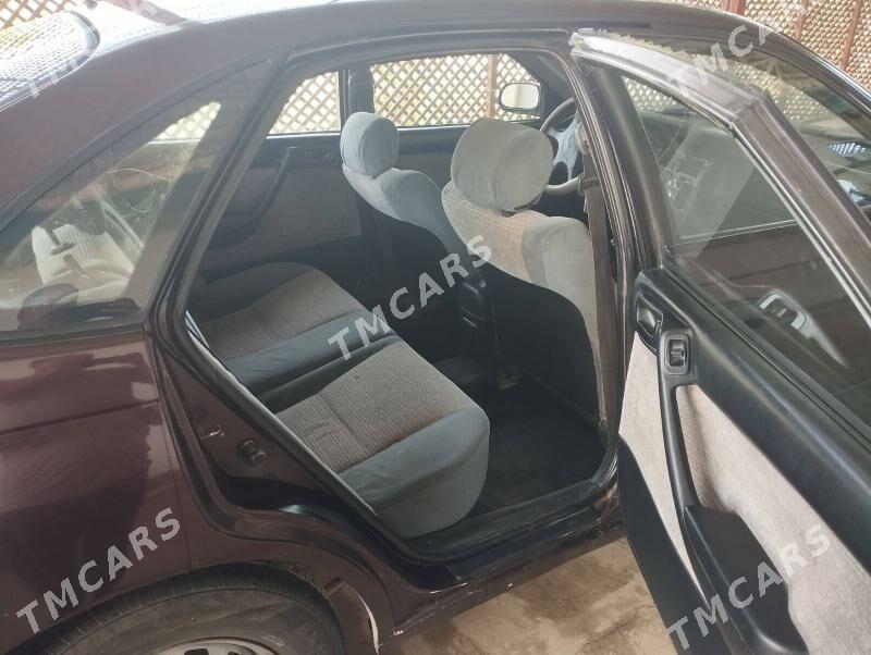 Toyota Carina 1993 - 62 000 TMT - Кёнеургенч - img 2