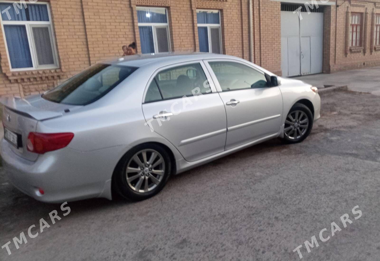 Toyota Corolla 2010 - 139 000 TMT - Türkmenabat - img 2