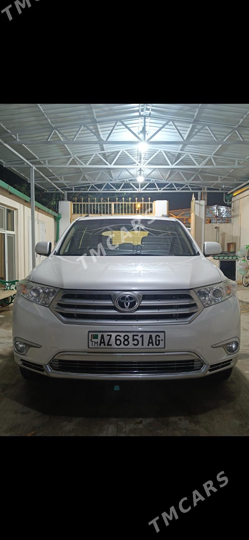 Toyota Highlander 2013 - 410 000 TMT - Бузмеин - img 3