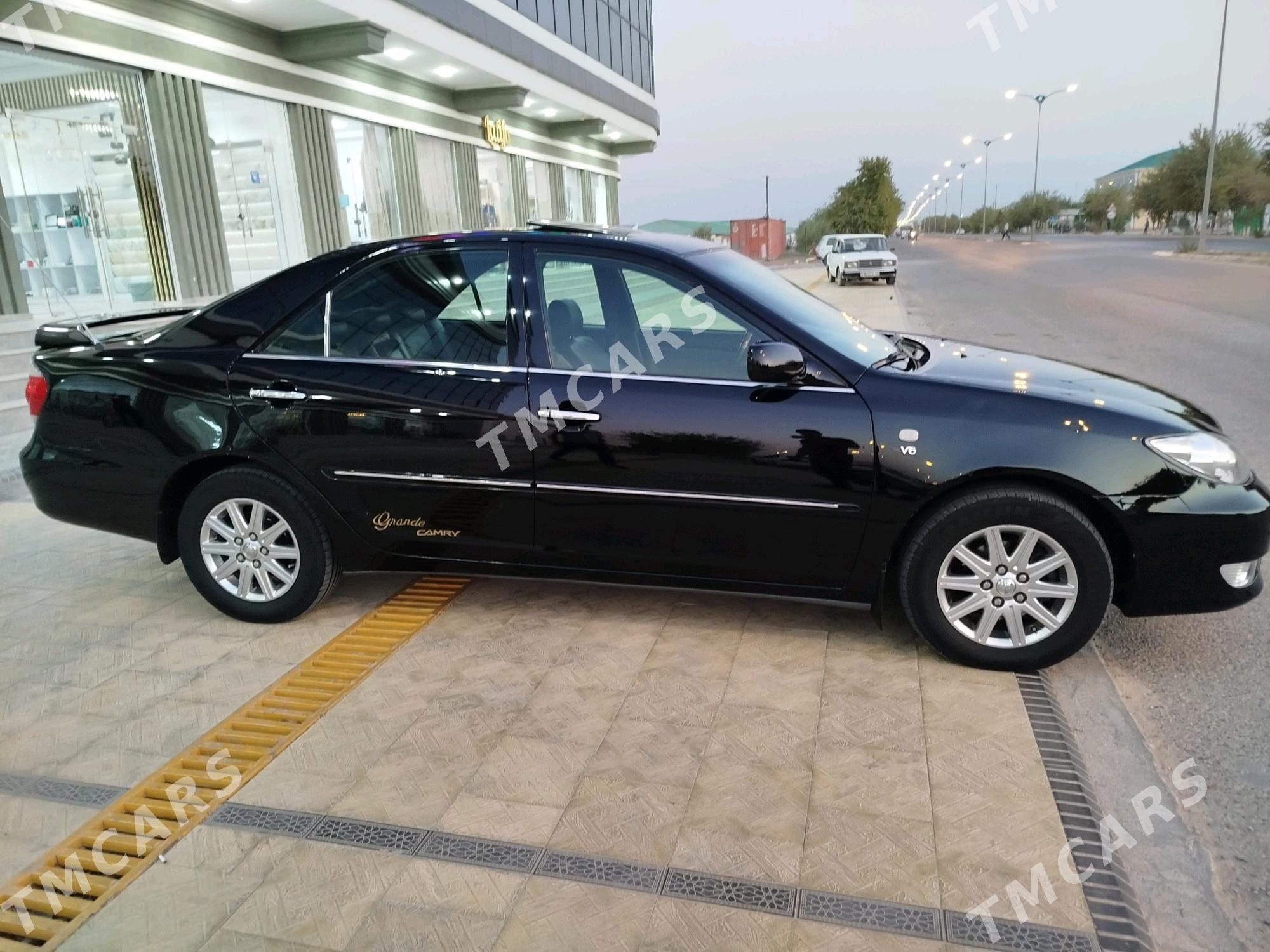 Toyota Camry 2003 - 200 000 TMT - Бабадайхан - img 4