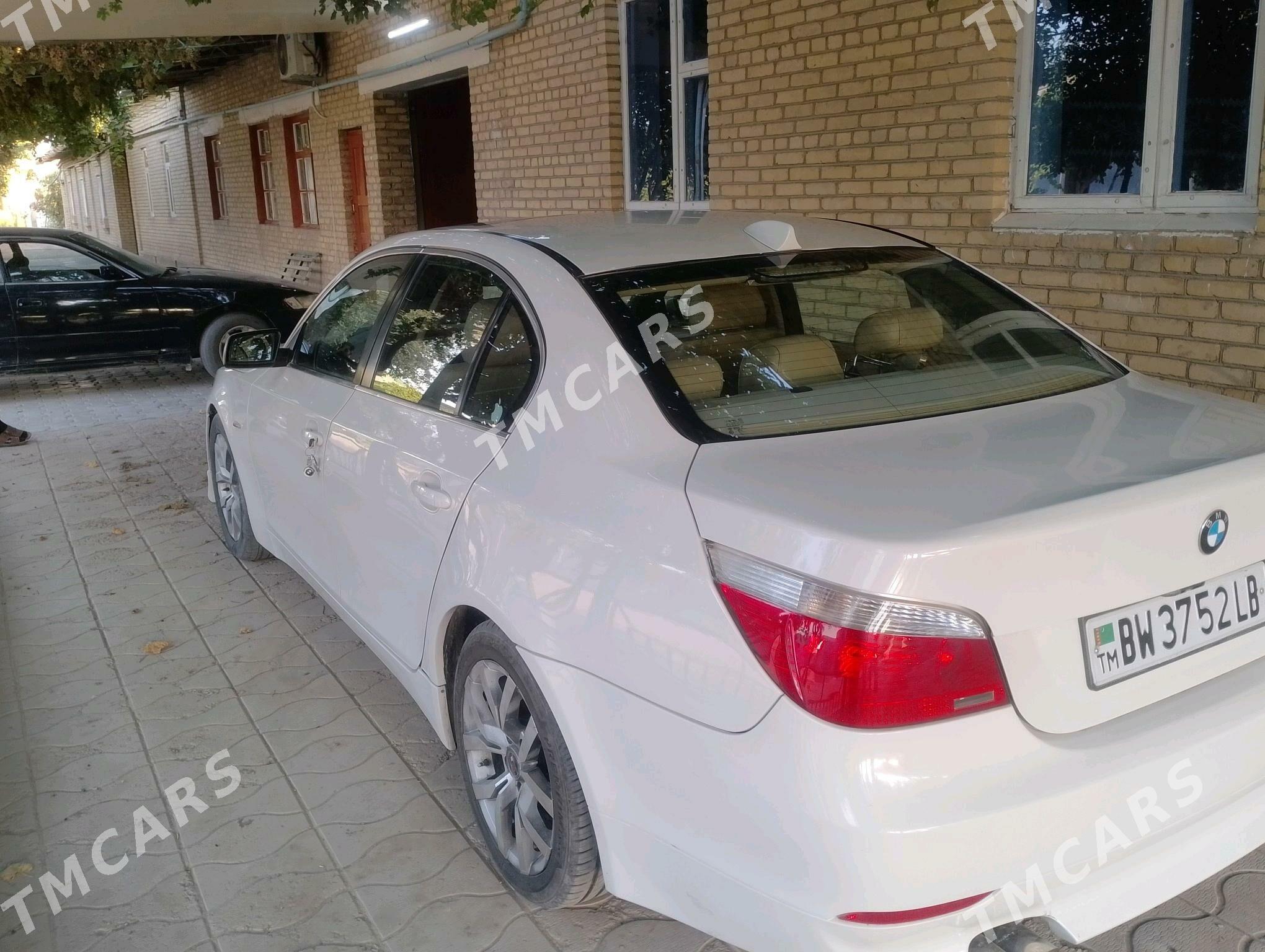 BMW E60 2005 - 155 000 TMT - Dänew - img 3