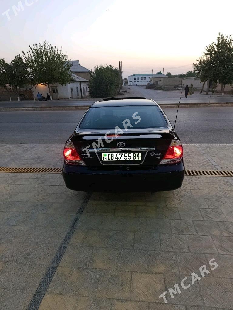 Toyota Camry 2003 - 200 000 TMT - Бабадайхан - img 5