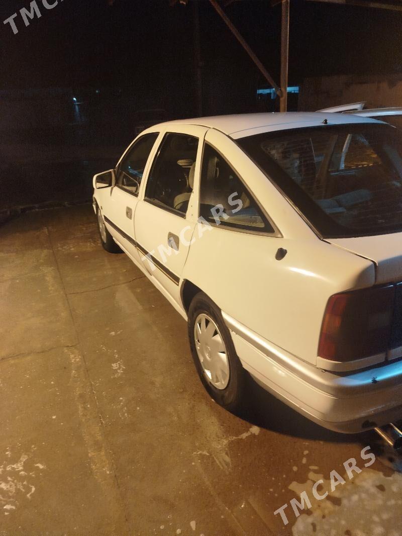 Opel Vectra 1991 - 30 000 TMT - Bäherden - img 4