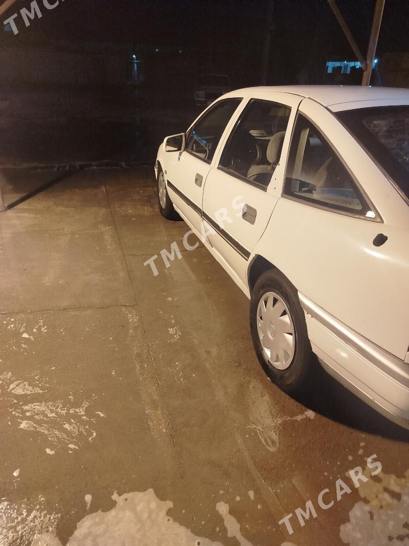 Opel Vectra 1991 - 30 000 TMT - Bäherden - img 3