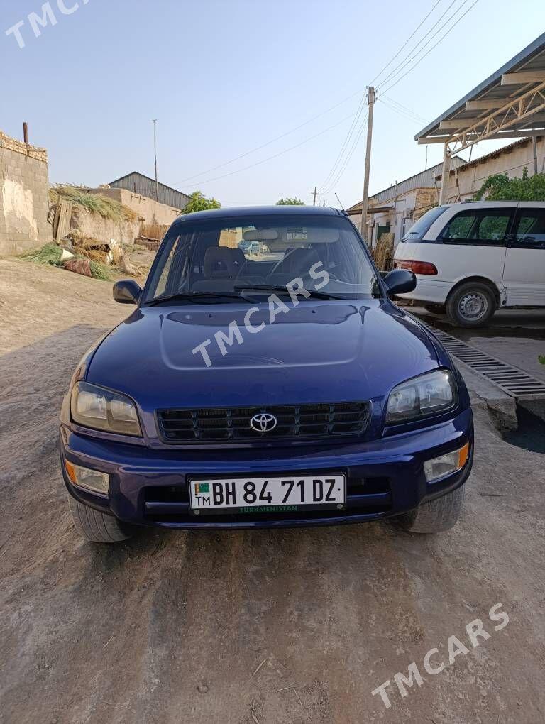 Toyota RAV4 2000 - 70 000 TMT - Гурбансолтан Едже - img 4