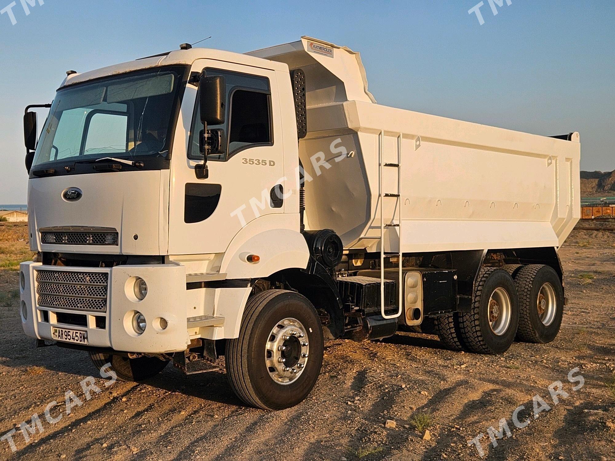 Ford Cargo 3535D 2013 - 640 000 TMT - Туркменбаши - img 3