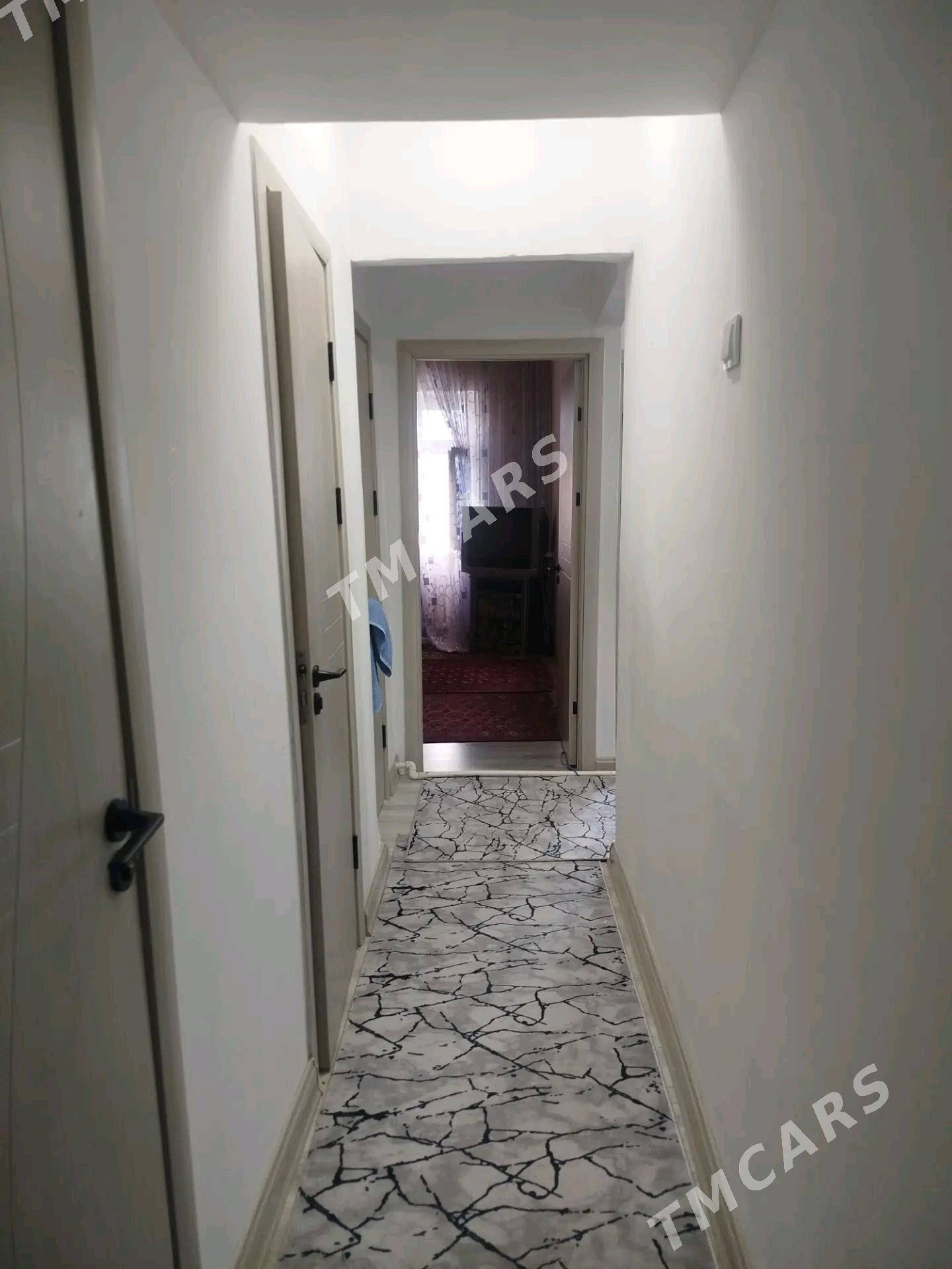 Gowdan w 3 kom - Гаудан "В" - img 2