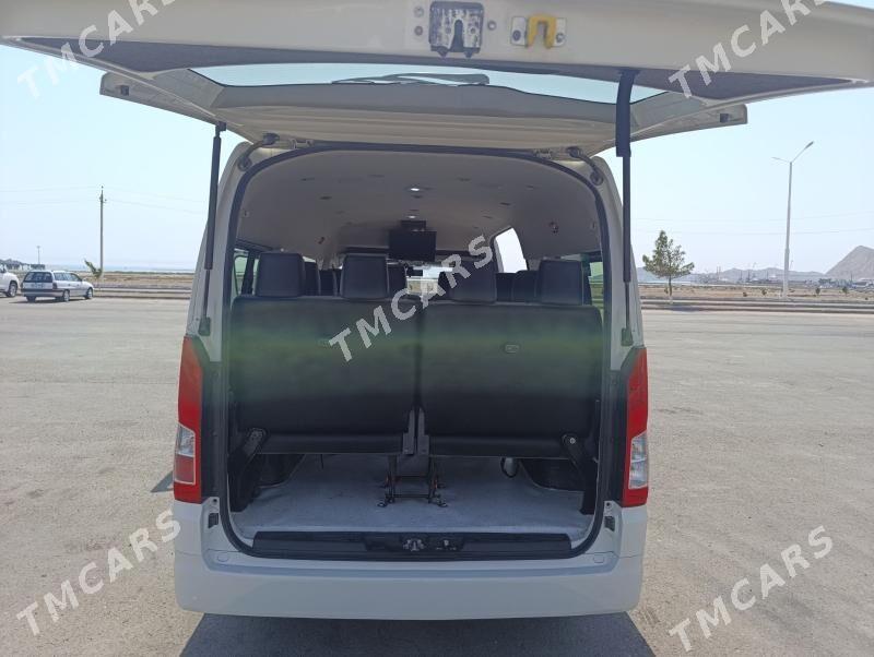 Toyota Hiace 2019 - 700 000 TMT - Türkmenbaşy - img 7