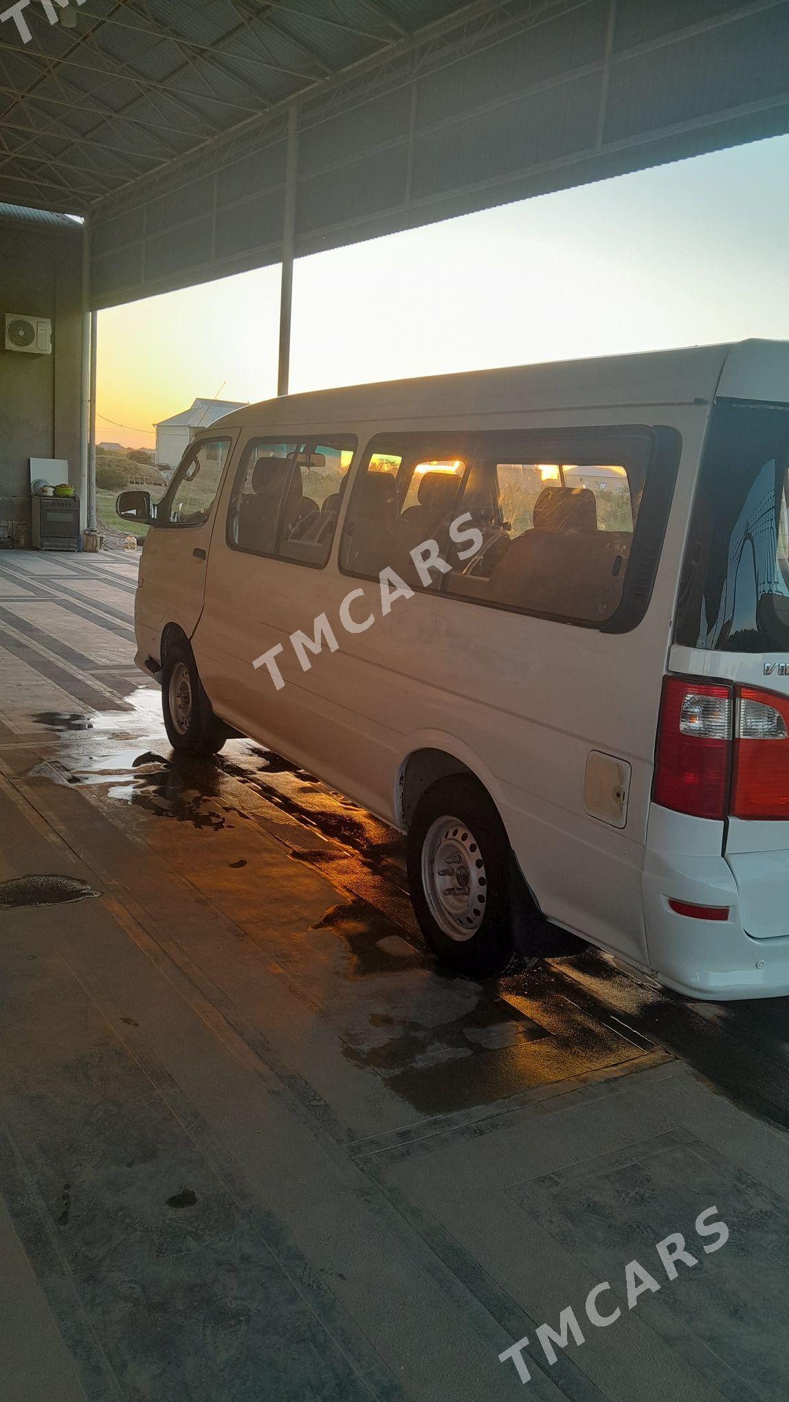 Toyota Hiace 2013 - 140 000 TMT - Wekilbazar - img 4