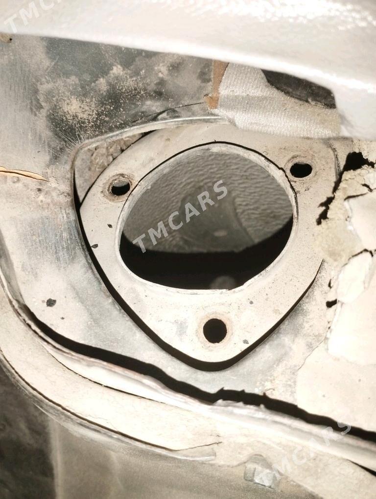 BMW 525 1990 - 85 000 TMT - Balkanabat - img 5