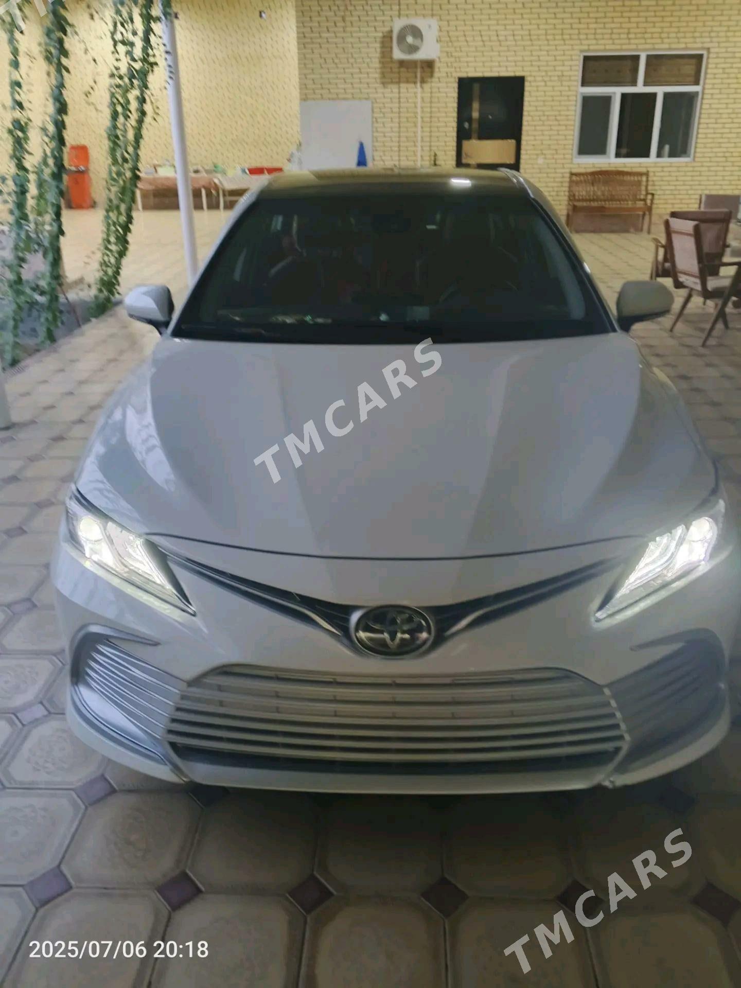 Toyota Camry 2021 - 400 000 TMT - Baýramaly - img 4