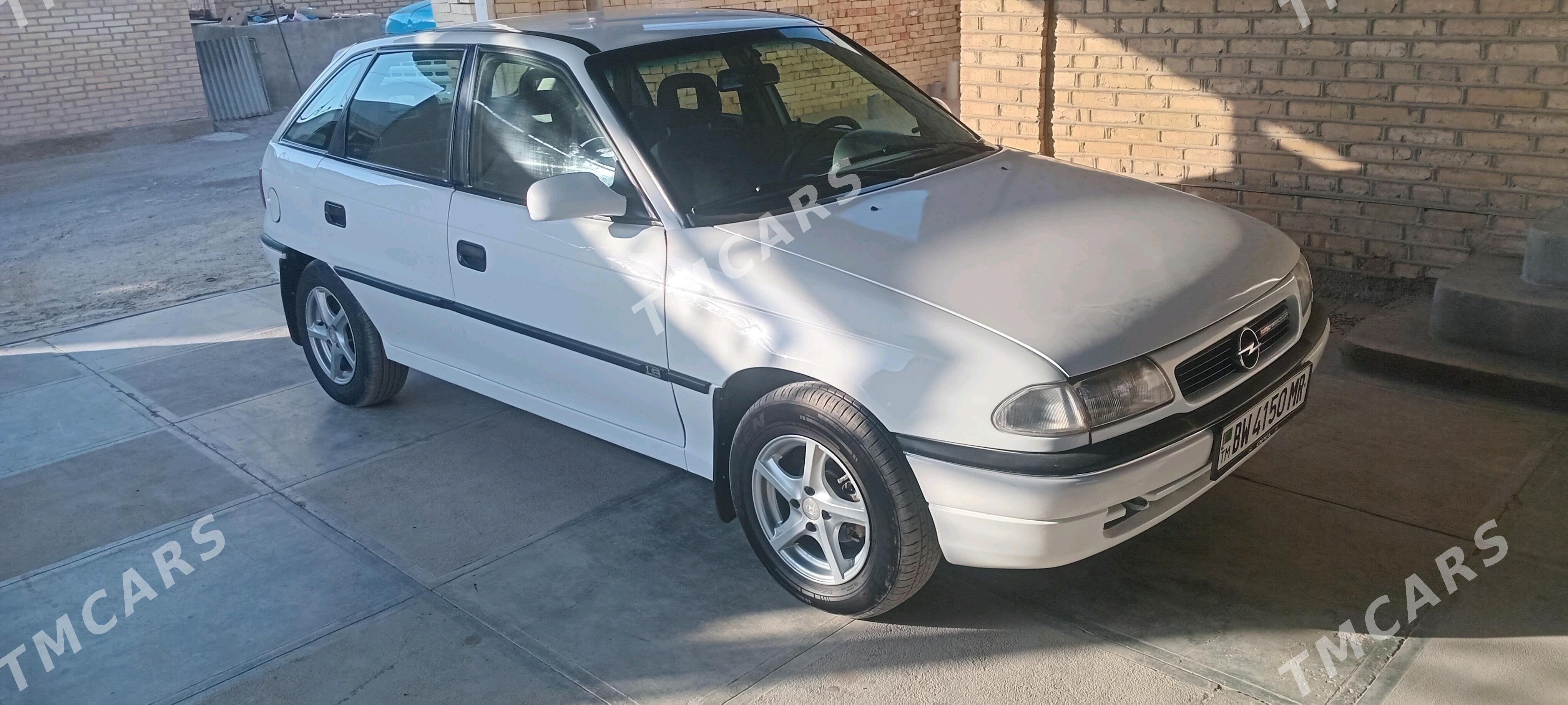 Opel Astra 1993 - 35 000 TMT - Mary - img 3