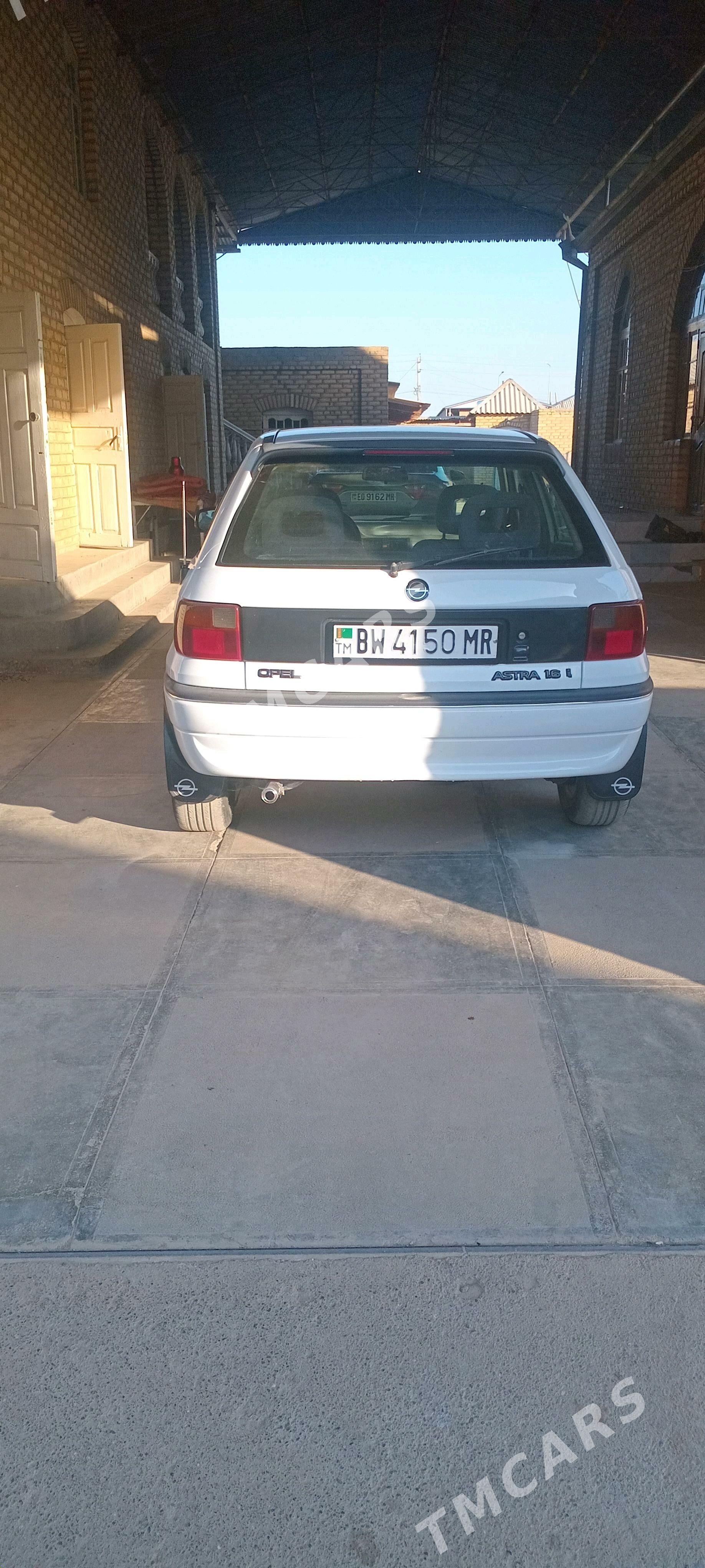 Opel Astra 1993 - 35 000 TMT - Mary - img 6