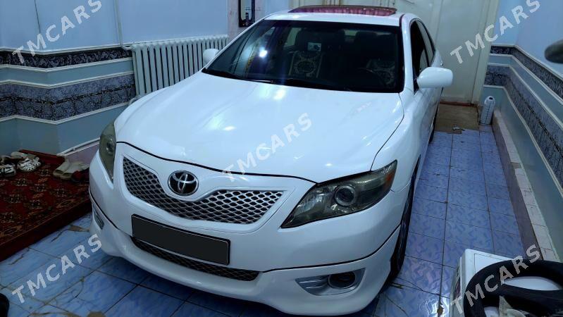 Toyota Camry 2010 - 220 000 TMT - Дашогуз - img 2