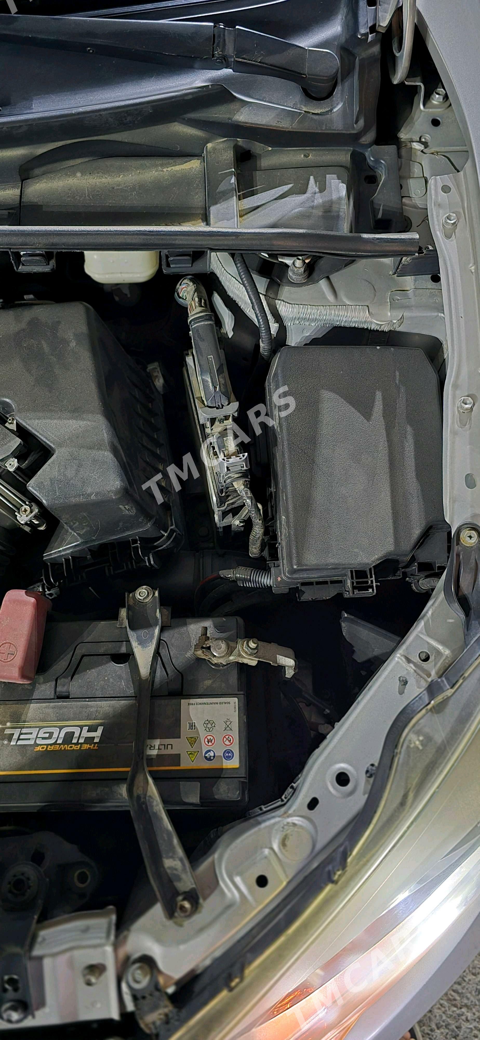 Toyota Corolla 2014 - 190 000 TMT - Ашхабад - img 8