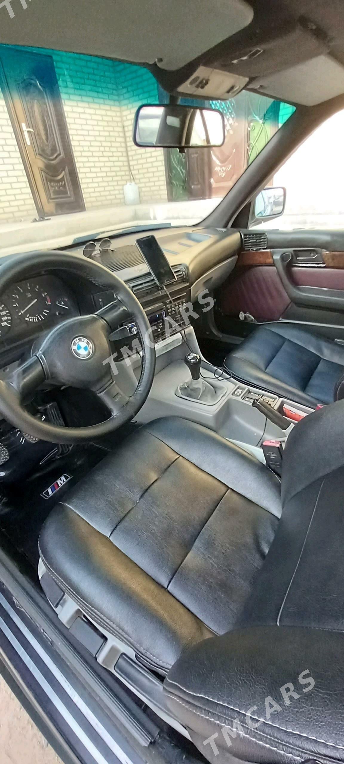 BMW 525 1989 - 70 000 TMT - Мары - img 9