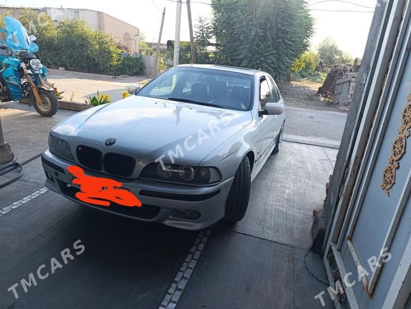 BMW E39 2002 - 110 000 TMT - Türkmenabat - img 3