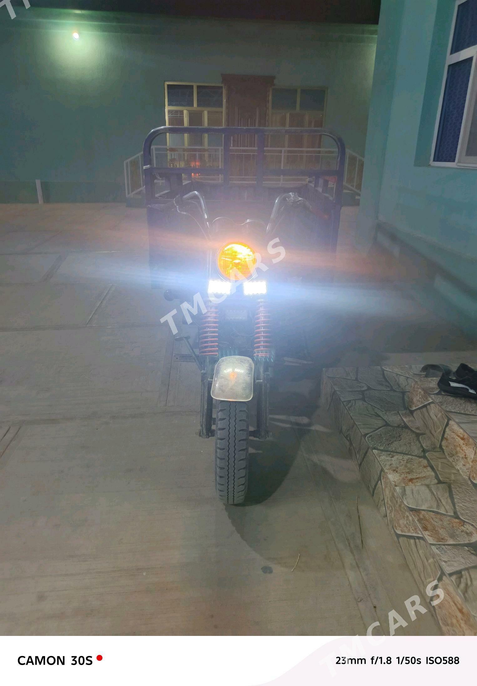 Fekon FK200-14G 2015 - 14 000 TMT - Бахарден - img 9