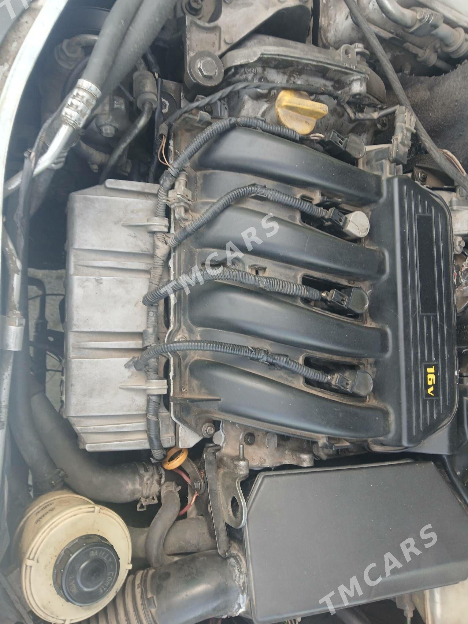 Renault Laguna 1 2010 - 90 000 TMT - Ашхабад - img 9