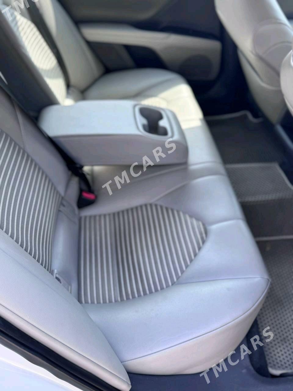 Toyota Camry 2020 - 330 000 TMT - Balkanabat - img 8
