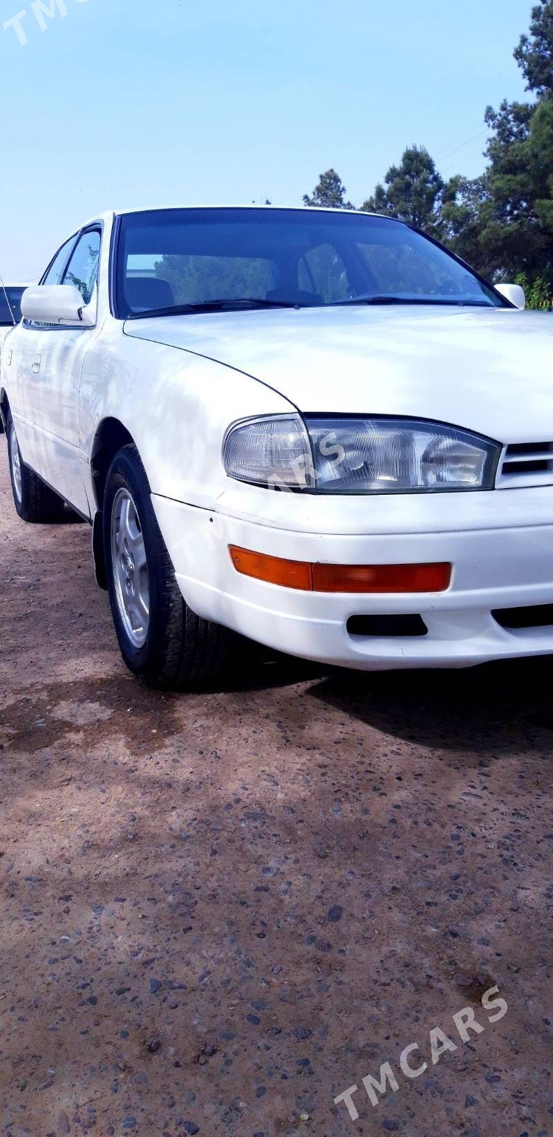 Toyota Camry 1994 - 95 000 TMT - Мары - img 3