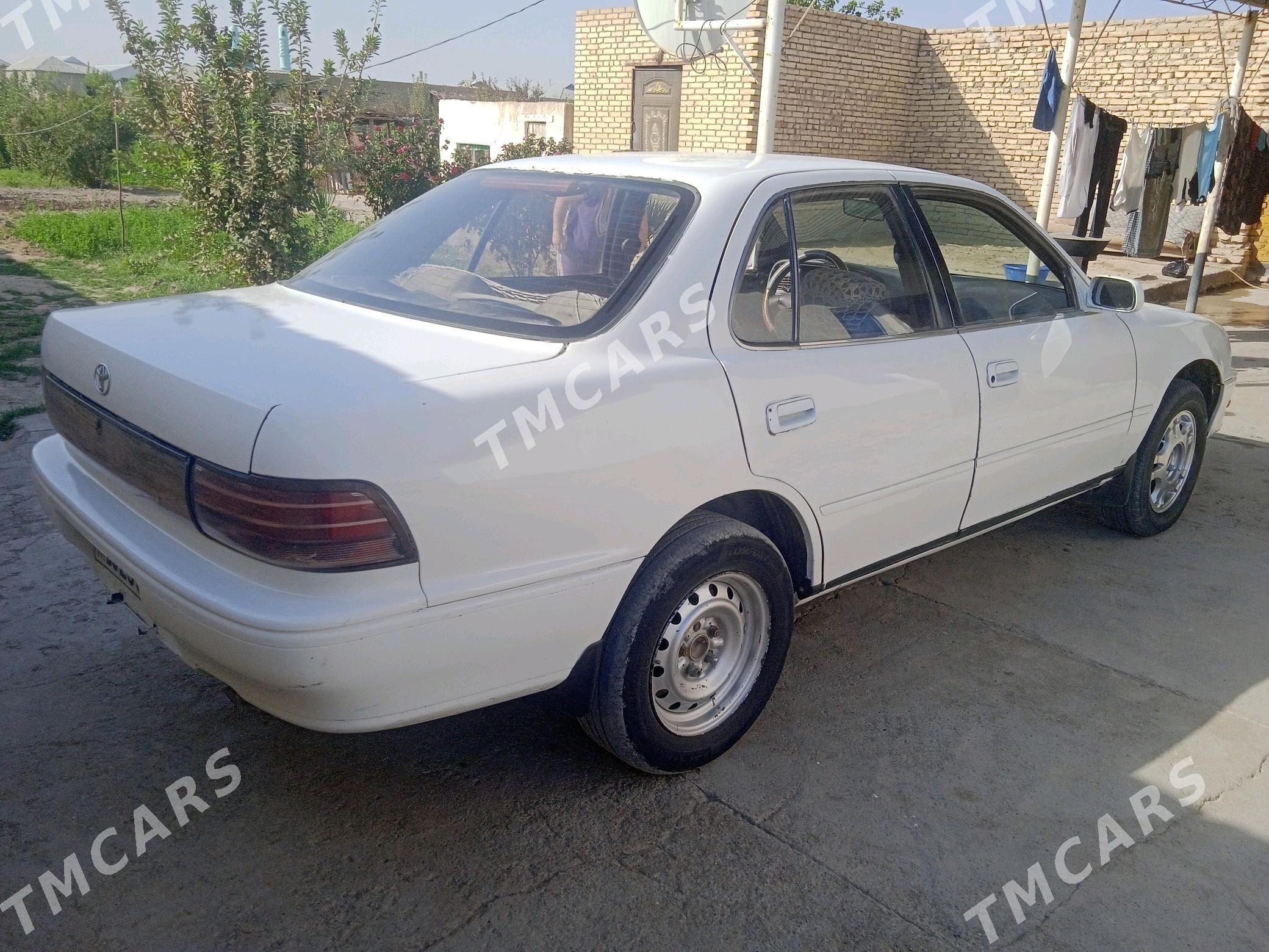 Toyota Camry 1993 - 40 000 TMT - Baýramaly - img 2