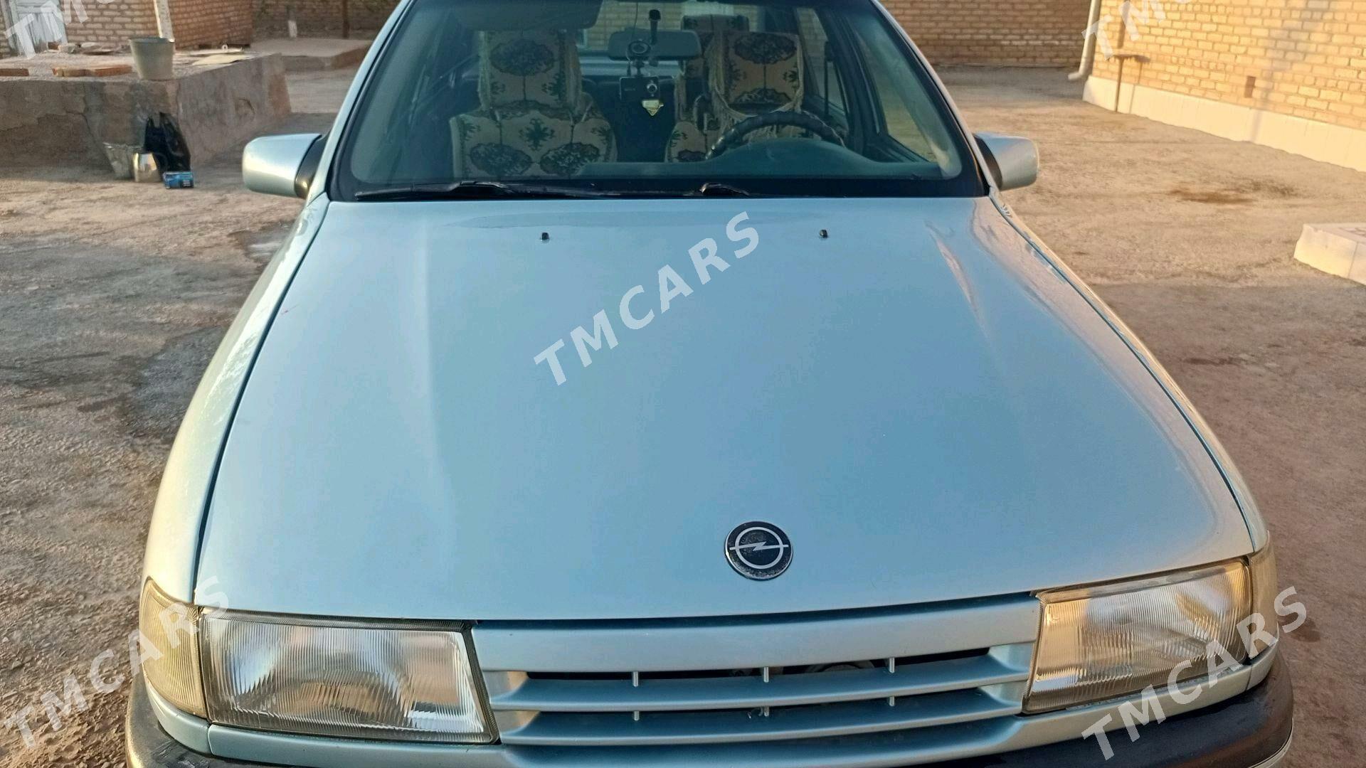 Opel Vectra 1989 - 36 000 TMT - Mary - img 3