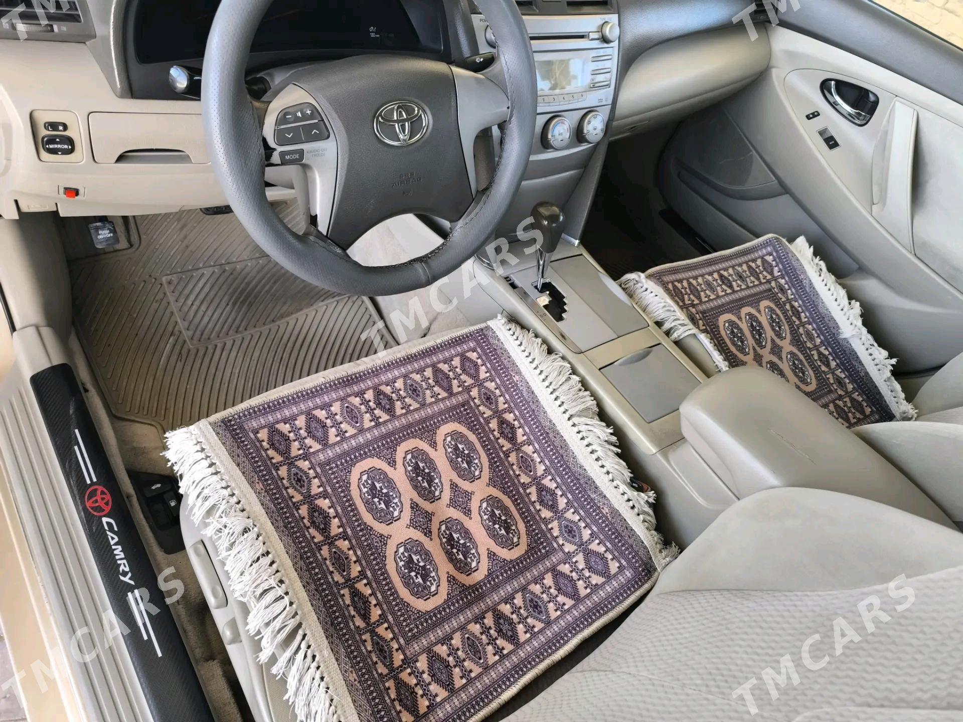 Toyota Camry 2010 - 172 000 TMT - Байрамали - img 10
