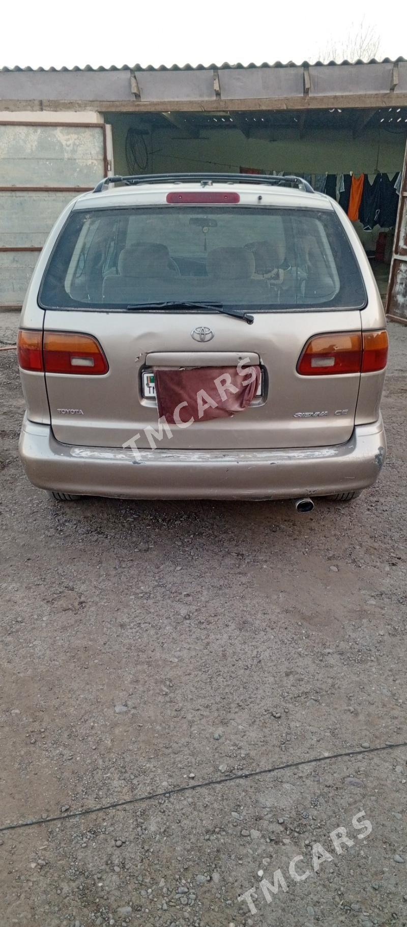 Toyota Sienna 2000 - 125 000 TMT - Мургап - img 2
