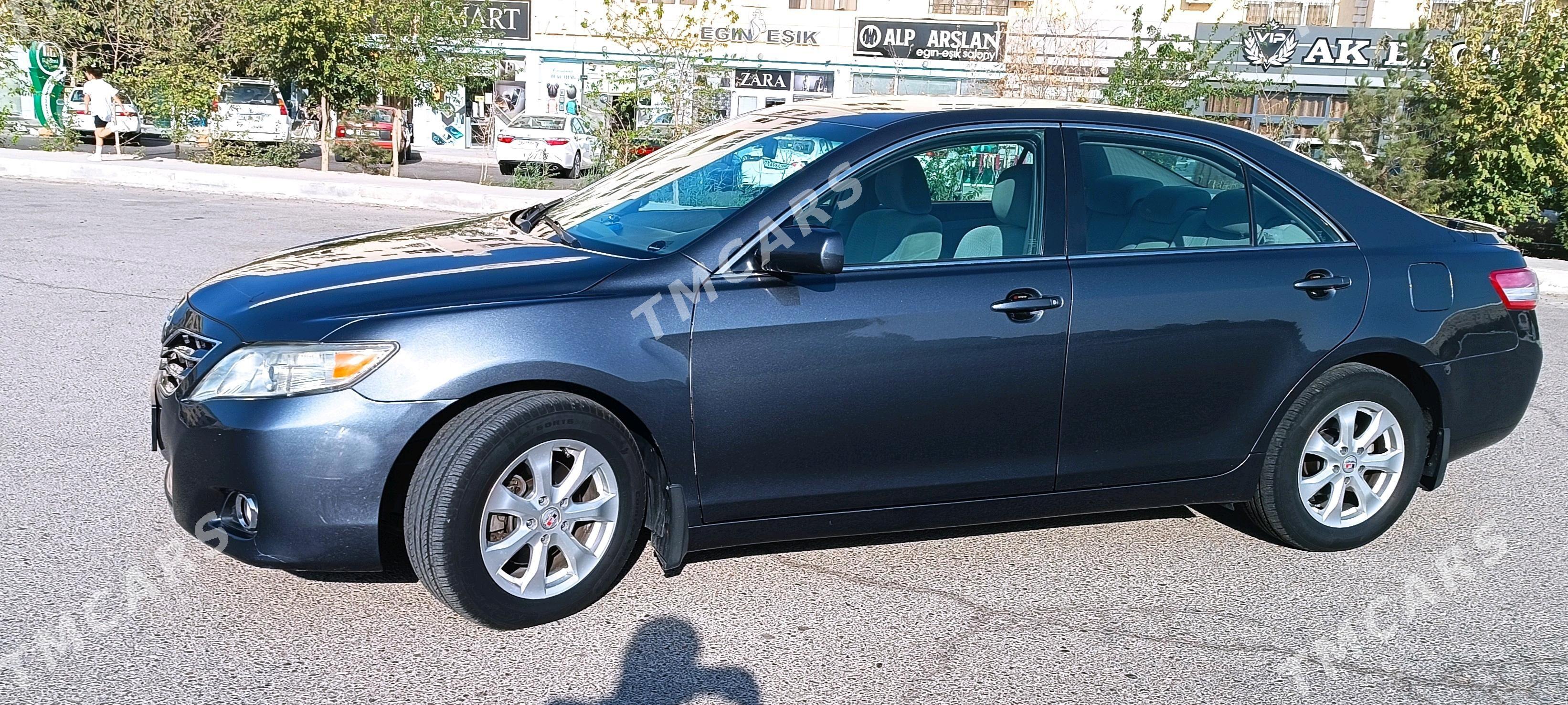 Toyota Camry 2010 - 200 000 TMT - Мары - img 2