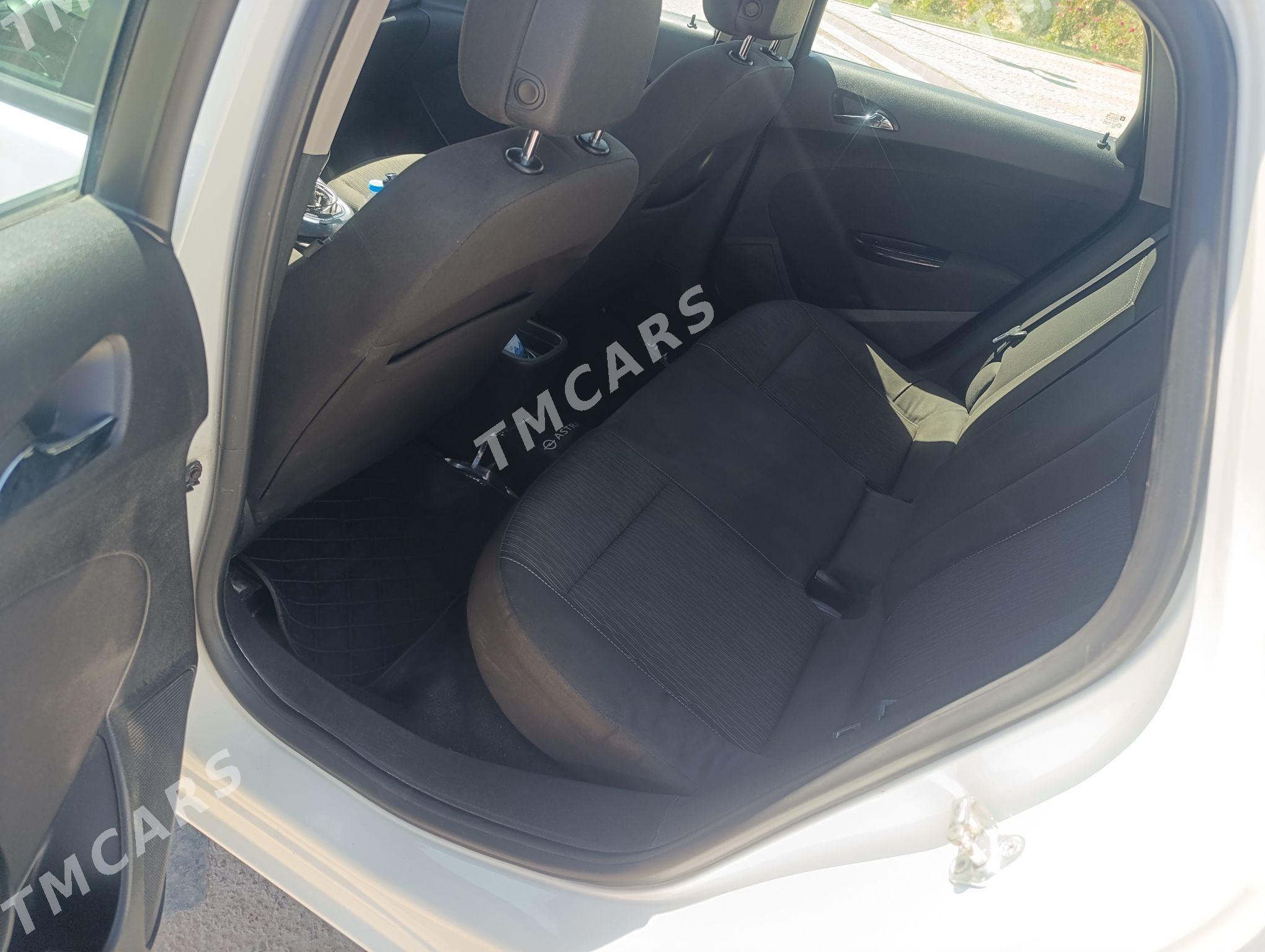 Opel Astra 2013 - 110 000 TMT - Губадаг - img 4