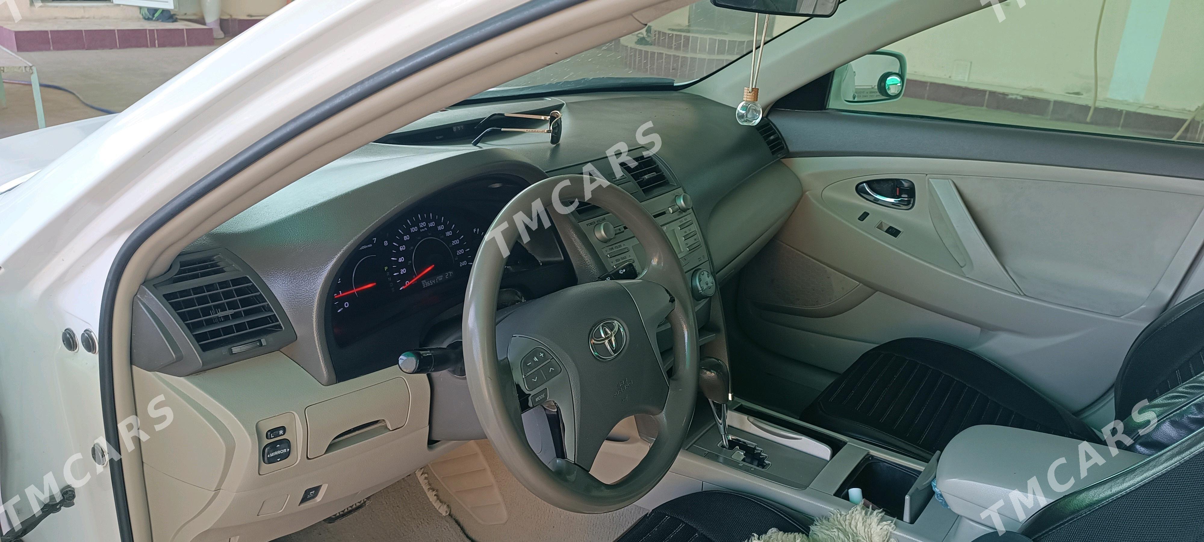 Toyota Camry 2010 - 190 000 TMT - Halaç - img 5