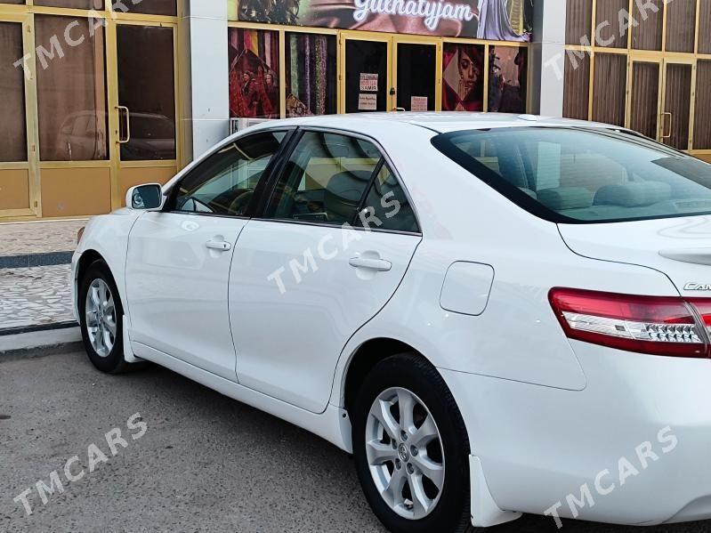 Toyota Camry 2010 - 195 000 TMT - Мары - img 4